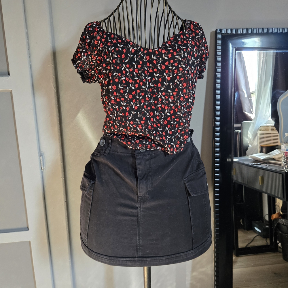 Floral Black and Red Women's Top